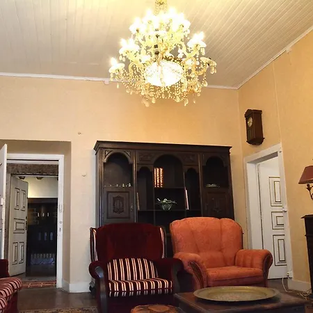 Castle House Обидуш