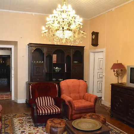 Castle House Апартаменты *